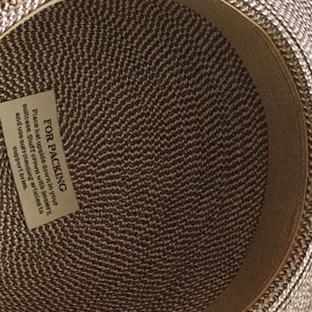 Hat - Picture 3 of 4